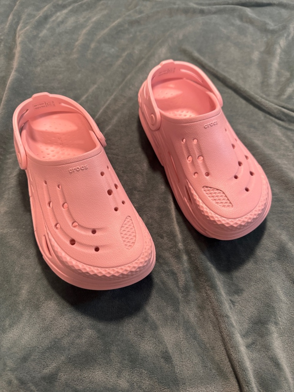 CROCS Kids Classic Clog in Light Pink